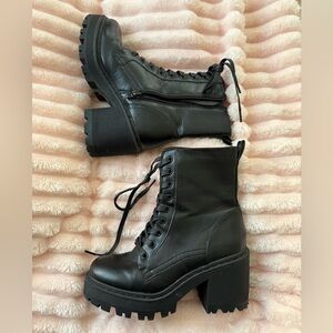 Boohoo Lace Up Chunky Hiker Boots